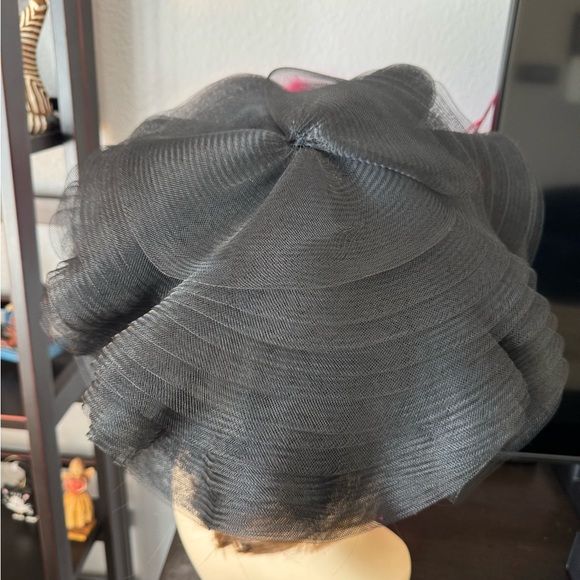 Vintage Leslie James Black Ruffled Hat - Picture 7 of 12